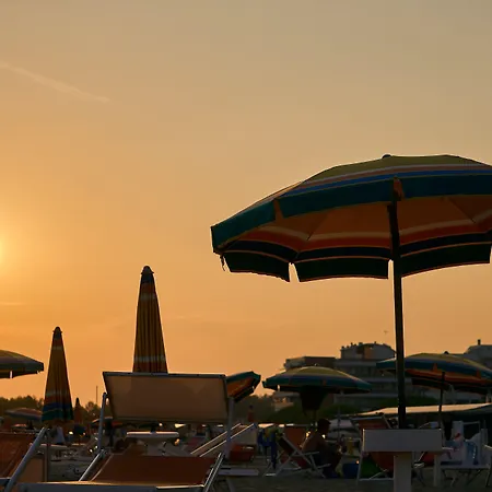 Daire Homely With Great View And Pool Bibione