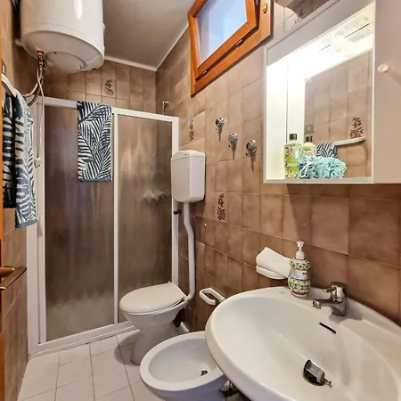 Daire Homely With Great View And Pool Bibione