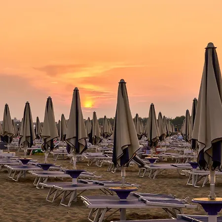 Homely With Great View And Pool Daire Bibione
