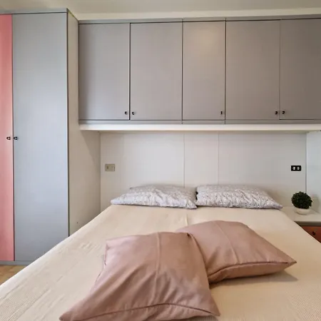Homely With Great View And Pool Apartmán Bibione